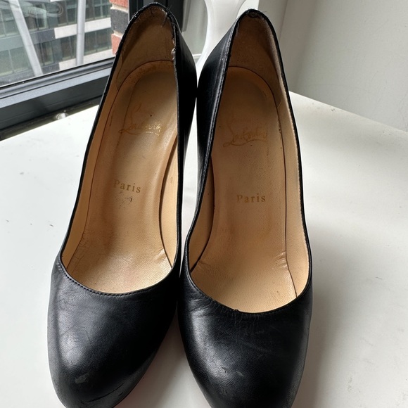 Christian Louboutins Size 38 - Picture 11 of 11